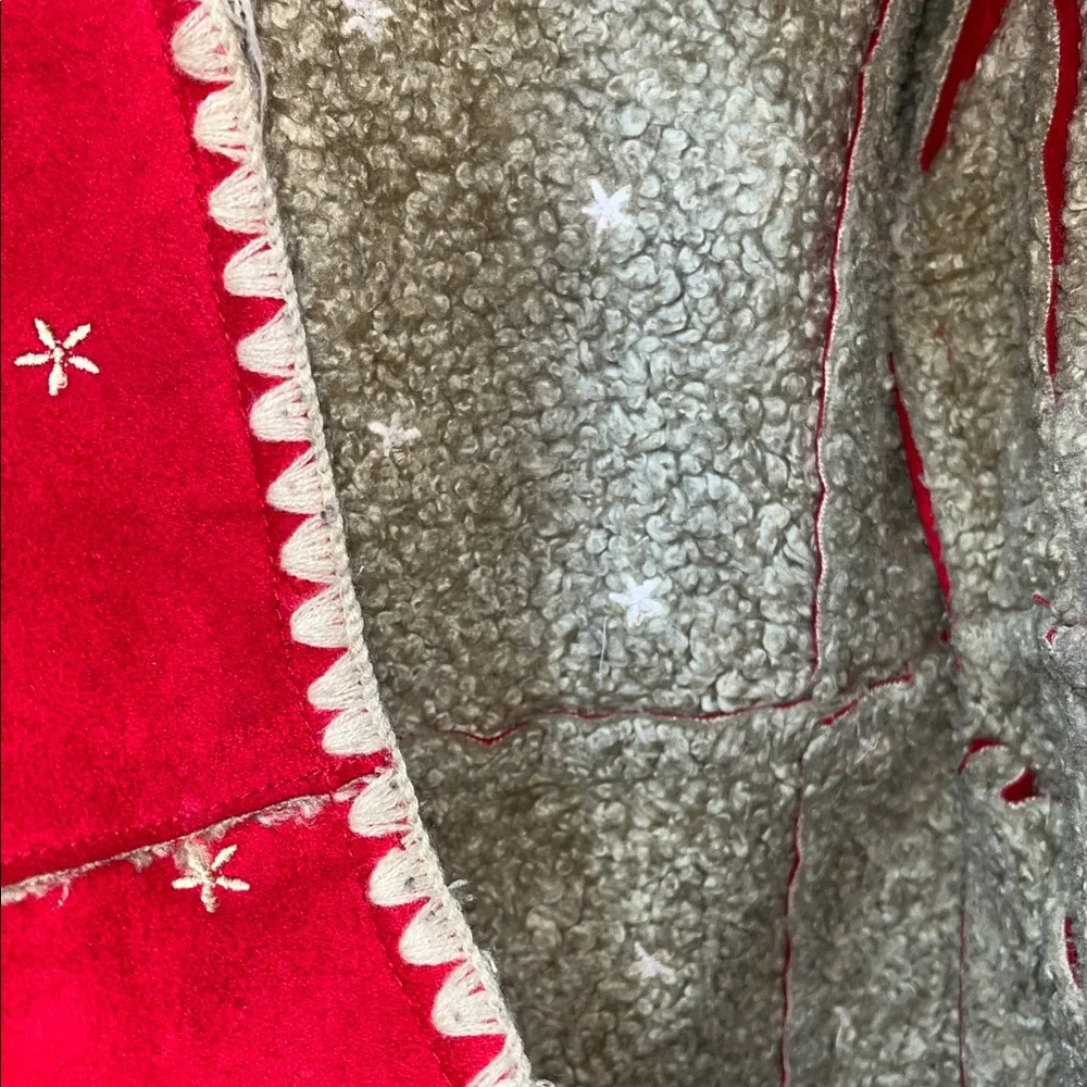 GAP red faux suede coat w Nordic embroidered shearling lining girl's size S